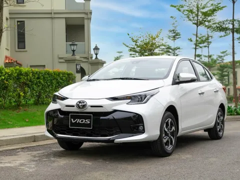 Toyota Vios giảm mạnh gần 60 triệu, chạy đua doanh số với Huyndai Accent
