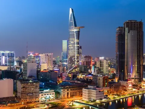 Tăng trưởng GRDP thành phố lớn nhất cả nước dự báo đạt 5,8%, sang năm sẽ tập trung đầu tư đường sắt đô thị