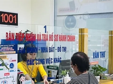 Hà Nội sáp nhập hàng loạt xã, phường: Công chức dôi dư làm gì?