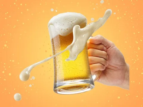 Cứ 100 đồng chi cho tiêu dùng nhanh thì đến 21 đồng người Việt để dành uống bia: Sabeco, Habeco… kỳ vọng cán đích lợi nhuận sau 9 tháng trầm lắng?