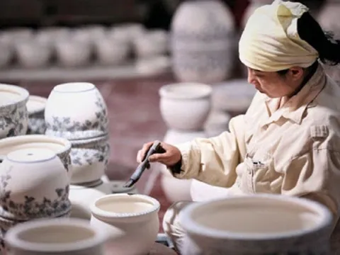 Việt Nam đứng trong top 10 toàn cầu về xuất khẩu gốm sứ xây dựng