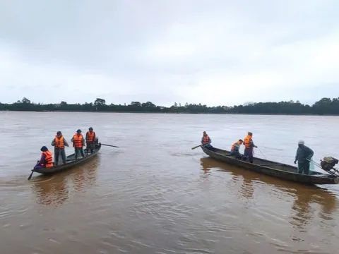 Tìm thấy thi thể nạn nhân sau 3 ngày ngã xuống cầu Long Đại