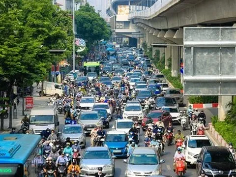 5 nguyên nhân gây ùn tắc giao thông ở Hà Nội