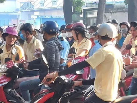 Công nhân mong được về quê đón Tết