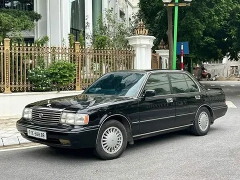 Điểm mặt loạt xe biển khủng tại Việt Nam: Toàn Rolls-Royce và Lamborghini, 'trùm cuối' khiến nhiều người bất ngờ