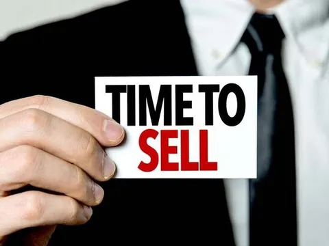 TCT Sông Hồng: Bộ Xây dựng muốn thoái hết vốn, từng thi công loạt công trình lớn nhất Việt Nam, hậu cổ phần hóa làm ăn bết bát, âm vốn nghìn tỷ