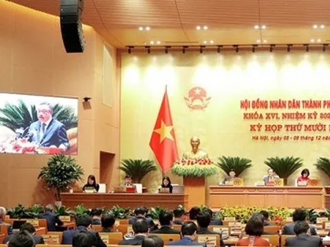 Chủ tịch TP Hà Nội: "Làm từng tuyến thì 100 năm nữa mới xong đường sắt đô thị"