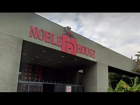 Đối tác Mỹ Noble House thoát nguy cơ phá sản: Hàng trăm tỷ đồng của 2 nhà xuất khẩu gỗ, đá Việt trên sàn chứng khoán được 'giải cứu'?