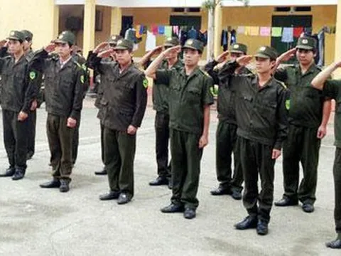 Người nào được tham gia lực lượng bảo vệ an ninh, trật tự ở cơ sở?