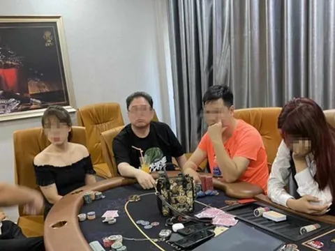 Phá sòng bạc giao dịch hơn 20 tỷ đồng dưới hình thức Poker tại Hà Nội
