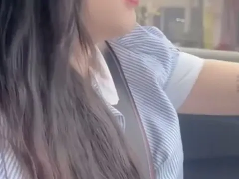 Xôn xao clip cô gái lái ô tô BMW tốc độ 140 km/h ở TP Thủ Đức