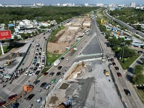 Nút giao thông 3 tầng hơn 3.400 tỷ ở TPHCM chỉ đạt 15% khối lượng thi công sau 1 năm