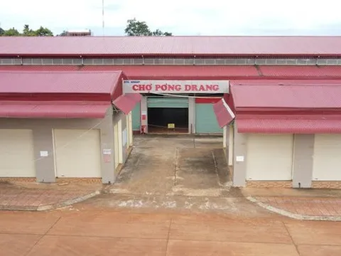 Khu chợ tiền tỷ chỉ duy nhất 1 tiểu thương buôn bán
