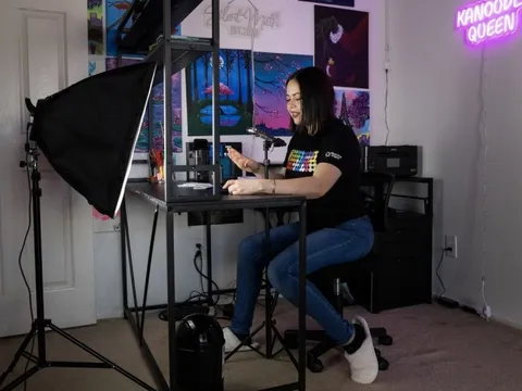 Hái ra tiền nhờ TikTok Shop: Chục nghìn đơn hàng đến như ‘tên lửa’, ngồi không cũng ra tiền nhờ 1 ngày đăng đều 2 video