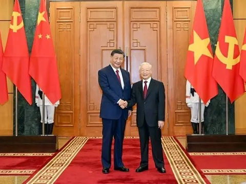 Việt Nam coi phát triển quan hệ với Trung Quốc là ưu tiên hàng đầu