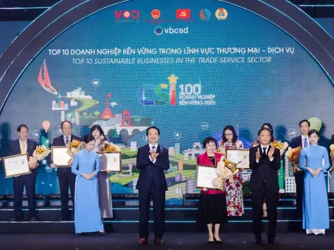 PNJ dẫn đầu Top 10 doanh nghiệp phát triển bền vững 2023