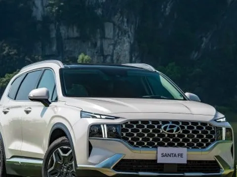 Giảm giá sập sàn, thị trường ô tô cần đòn bẩy kích cầu tiêu dùng