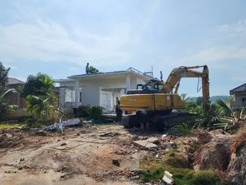 Vụ 79 căn biệt thự ở Phú Quốc: Người dân tự tháo dỡ công trình sai phạm trên đất Dự án Ocean Flower
