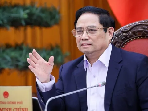 Thủ tướng yêu cầu tăng thu trên nền tảng số, thương mại điện tử