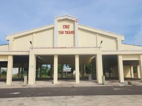 Bình Phước: Chi 6 tỷ xây chợ, khánh thành 1 năm vẫn bỏ hoang