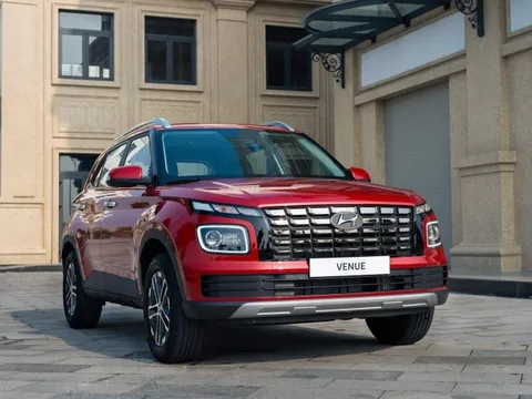 Hyundai Venue ra mắt tại Việt Nam: 2 phiên bản, giá từ 539 triệu đồng – Toyota Raize, Kia Sonet có ‘đối cứng’