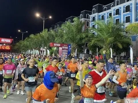 Gần 11.000 người tham gia giải chạy marathon tại Hải Phòng