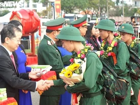 Đi du học có được miễn nghĩa vụ quân sự?