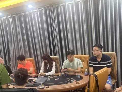 Khởi tố thêm 10 đối tượng vụ sòng bạc núp bóng CLB Poker tại Hà Nội