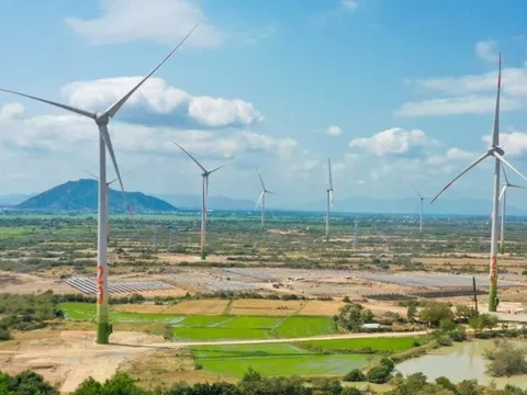EVN muốn nhập điện gió từ Lào, giá khoảng 1.700 đồng/kWh