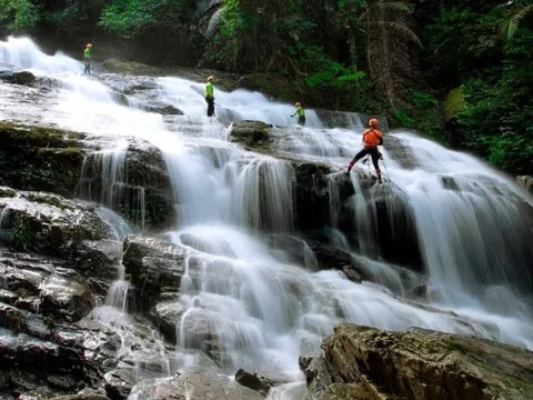 Ngỡ ngàng trước vẻ đẹp của chốn “bồng lai tiên cảnh” ở Quảng Bình