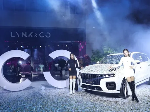 Hàng loạt SUV 7 chỗ, crossover SUV "cực chiến" đổ bộ Việt Nam dịp cuối năm