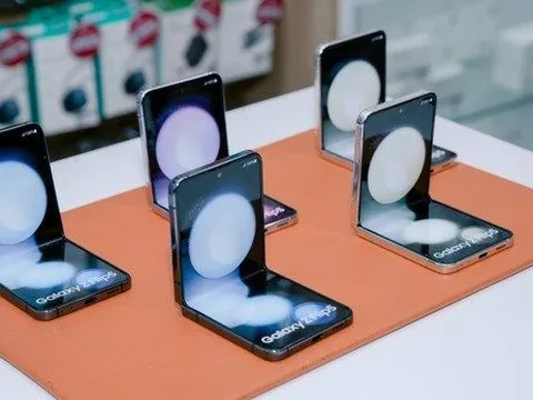Điện thoại Samsung giảm giá đến 15 triệu đồng, rẻ nhất trong năm
