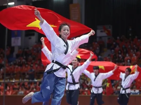 “Bay lên Việt Nam” và loạt ảnh ấn tượng tại “Việt Nam hạnh phúc 2023"