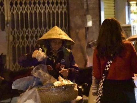 Muôn nẻo mưu sinh trong đêm đông Hà Nội