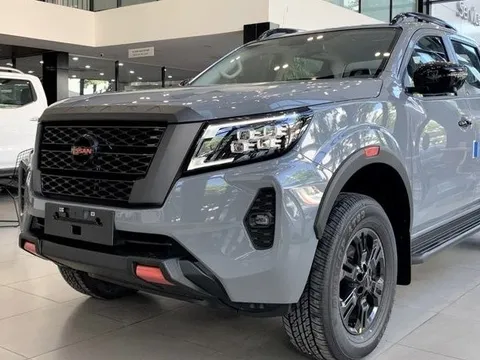 Nissan Navara giảm giá 185 triệu tại đại lý: Bản Pro4X đắt nhất còn 785 triệu đấu Ranger Wildtrak