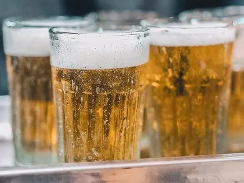 Gia đình cựu lãnh đạo TKV âm thầm nắm hơn 50% vốn một công ty bia có cổ phiếu cao nhất nhì TTCK, EPS gần 41.000 đồng, thường xuyên chia cổ tức 100-200%