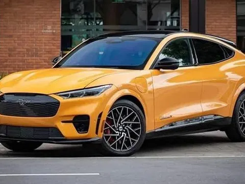 Ford Mustang Mach-E hạ giá cả tỷ đồng tìm khách Việt chịu chơi cuối năm: Mạnh 480 mã lực, chạy hơn 430km/sạc