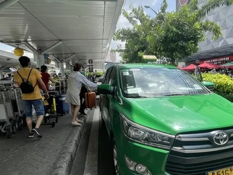 Đi taxi bị "chặt chém" dịp Tết ở sân bay Tân Sơn Nhất, khách gọi ai?
