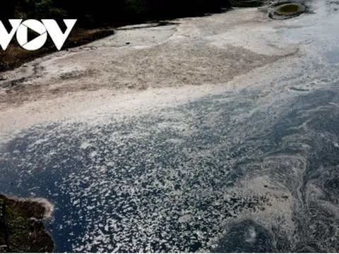 Đến bao giờ cải tạo "dòng sông chết" ở Hà Nội mới thành hiện thực?