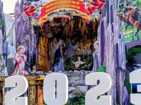 Xứ sở Công giáo trang hoàng đón Giáng sinh