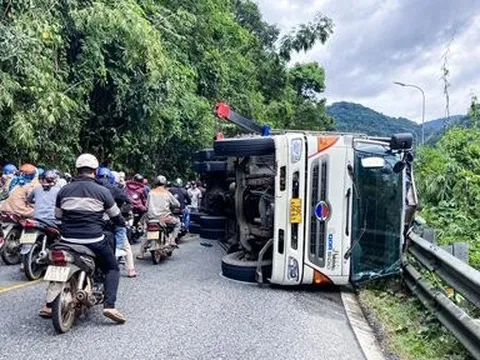 Lâm Đồng: Tai nạn trên đèo Bảo Lộc, giao thông ách tắc cục bộ