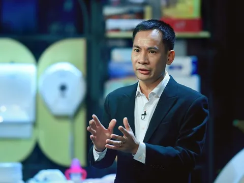 DN cung cấp giấy ăn cho Vinhomes, Trung Nguyên gọi vốn triệu USD: 'Các Shark cứ đứng ở Nhà Thờ Đức Bà, nhìn thấy nóc của tòa nhà nào thì tòa nhà đó là khách hàng của Thế Giới Giấy'