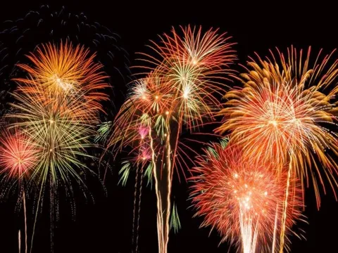 Quảng Nam bắn pháo hoa tại 2 thành phố mừng Tết Nguyên đán Giáp Thìn