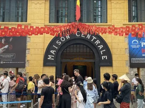Nhiều di tích tại Hà Nội tăng phí tham quan