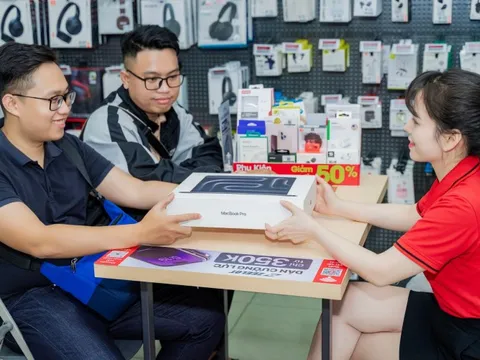 CellphoneS mở bán Macbook Pro và iMac M3, giá từ 37 triệu
