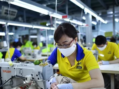 Tết Dương lịch 2024 người lao động sẽ được nhận những khoản tiền nào?