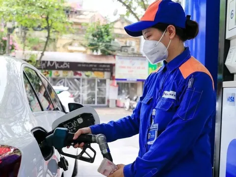 Tập trung các giải pháp bảo đảm cung ứng đủ xăng dầu