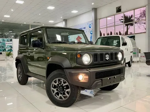 Suzuki Việt Nam xác nhận sắp bán Jimny: Xe trưng bày ồ ạt về đại lý, giá dự kiến mới từ 800 triệu