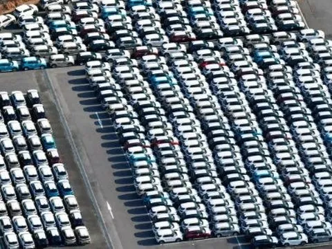 Chậm làm xe điện, Toyota vẫn có thể yên tâm bán xe xăng nhờ 2 thị trường tiềm năng này, trở thành hãng xe top 1 toàn cầu năm thứ 4 liên tiếp