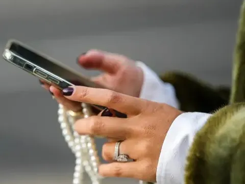 "Đúng là điện thoại Android kém hơn, nhưng tôi sẽ mãi mãi không bao giờ mua iPhone": Lý do đơn giản thôi